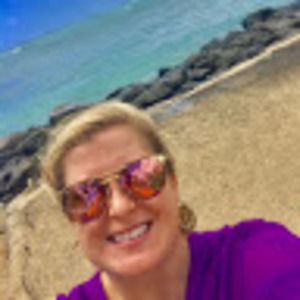 Meet your Posher, Alicia